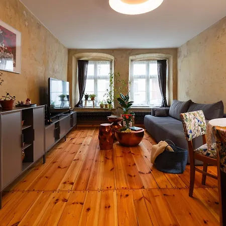 Apartment Art House *