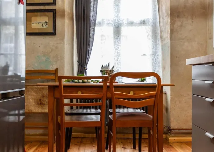 Art House Apartment *